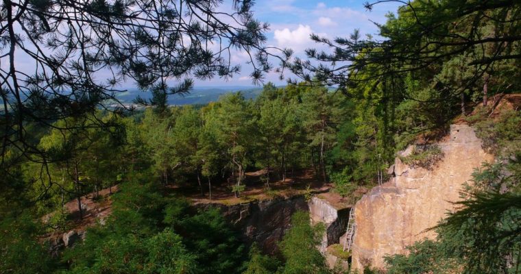 Granite mine Doubi