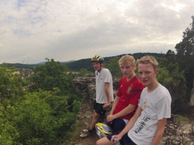 Udfordrende MTB i bakker i den omkringliggende Prag (Tjekkiet).